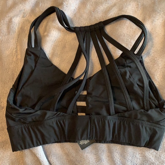 Bundle of 2 PINK sports bras - Picture 3 of 9